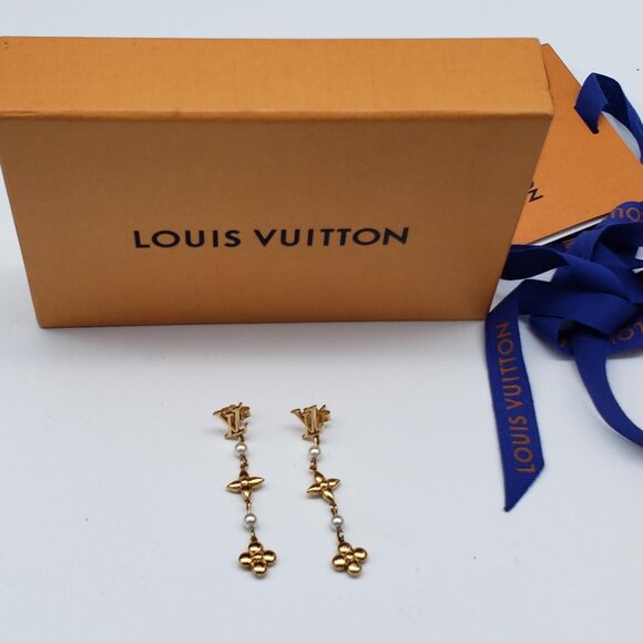 Louis Vuitton Metal Pearl Louisa Drop Earrings in gold-tone metal w/faux pearl - Picture 2 of 12